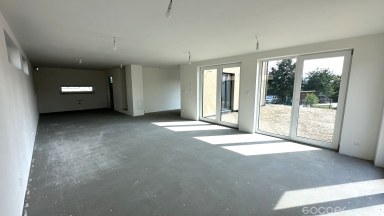 Prodej nízkoenergetické novostavby RD 5+kk, 191 m2 s pozemkem 803 m2 v obci Velká Lečice