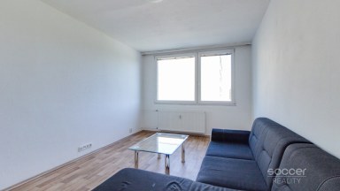 Pronájem bytu po rekonstrukci 2+kk/sklep, 43 m2, ul. Královická, Brandýs nad Labem.