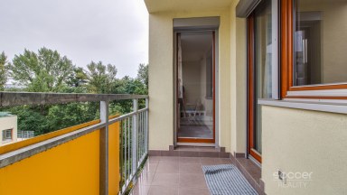 Pronájem krásného bytu 3+kk/terasa/balkon/2x GS, 89/66/10 m2, ul. Harlacherova, Praha 10 - Záběhlice