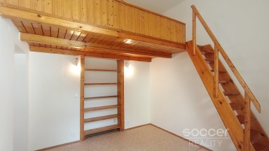 Pronájem bytu 2+kk, 42 m², Praha 8 – Kobylisy, ul. Čimická.