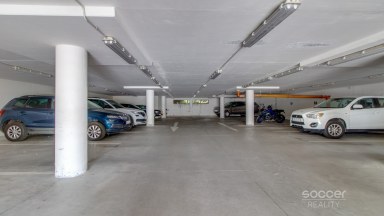 Pronájem garážového stání, 15 m², ul. Stará náves, Praha 9 – Letňany.