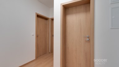 Pronájem bytu 2+kk/B, 55 m2, ul. Rychtáře Petříka, Praha 10 – Hostivař.