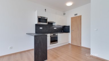 Pronájem bytu 2+kk/B, 55 m2, ul. Rychtáře Petříka, Praha 10 – Hostivař.