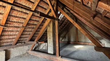 Prodej domu 2+1/zahrada/půda/sklep, 72 m2, ul. Alšova, Jirny, Praha – východ.