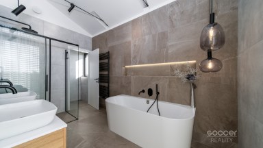 Prodej luxusního rodinného domu, 6+kk/T/L/G, Předboj.