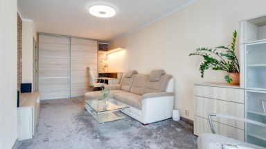 Pronájem bytu 2+1 s lodžií, celkem 60,11 m², Cíglerova, Praha 14 – Černý Most