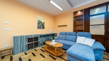 Hezký a plně zařízený byt 3+kk v dobré lokalitě Mladé Boleslavi. 