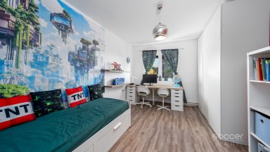 Příjemný byt se zahrádkou v Dobrovici u Mladé Boleslavi.