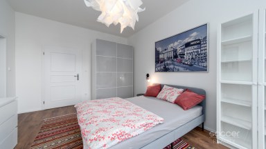 Nadstandardní velmi krásný byt ve vile se zahradou.