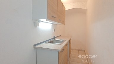 Pronájem komerčního prostoru, 42 m2, Praha 7 - Holešovice, ul. Kamenická.
