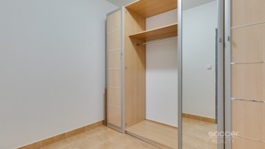 Pronájem bytu 1+kk/L/G, 46 m2, ul. Ústavní, Praha 8 - Bohnice.