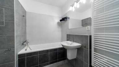 Prodej bytu 2+kk/B/G, 56 m2, ul. Farkašova, Praha 9 - Kyje.