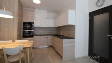 Pronájem bytu 2+kk, 55 m2, ulice U Mlýnského kanálu, Praha 8 – Karlín.