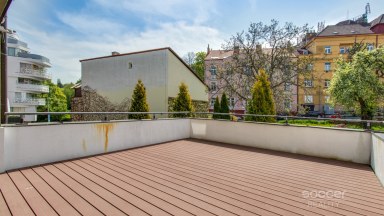 Pronájem bytu 4+kk/T/S/G, 156 m2, ul. Šlikova, Praha 6 – Břevnov.