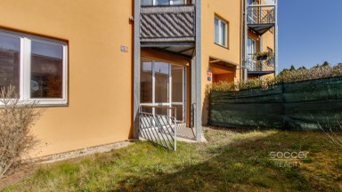 Pronájem bytu 1+1 s předzahrádkou, 37 m2, ul. Dandova, Praha 20 – H. Počernice.