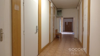 Pronájem kanceláře, 14 m2, Praha 10 - Dolní Měcholupy, ul. Ke Kablu.