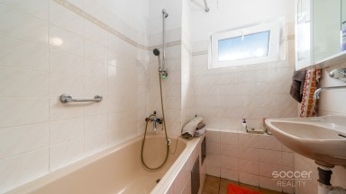 Pronájem rodinného domu, 5+kk/G/T/Z/S,B, 180m2, Čerčany, ul. Mánesova.