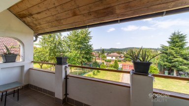 Pronájem rodinného domu, 5+kk/G/T/Z/S,B, 180m2, Čerčany, ul. Mánesova.