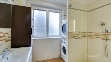Pronájem bytu 3+kk, 70 m² + sklep, Praha 6 – Břevnov, ul. Pod Královkou.