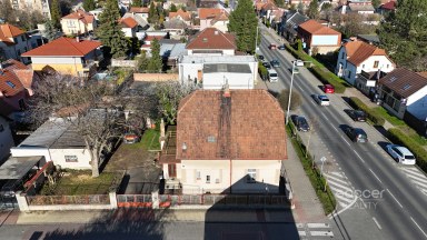 Pronájem garáží s pozemkem 450 m2, ul. Dobšická, Praha – Horní Počernice.