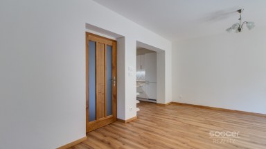 Pronájem bytu 3+kk se zahradou, Praha 20 – Horní Počernice, ul. Třebešovská.