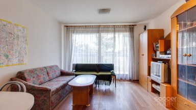 Pronájem bytu 1+kk/balkon, 27+5 m2, ul. Paříkova, Praha 9 – Vysočany. 