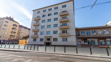 Pronájem bytu 2+1/B, 77 m2, ul. Vršovická, Praha 10 – Vršovice.