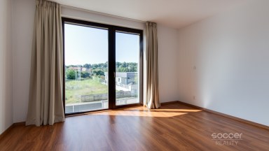 Pronájem domu se zahradou, Praha 20 – Horní Počernice, U Zimoviště