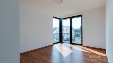 Pronájem domu se zahradou, Praha 20 – Horní Počernice, U Zimoviště