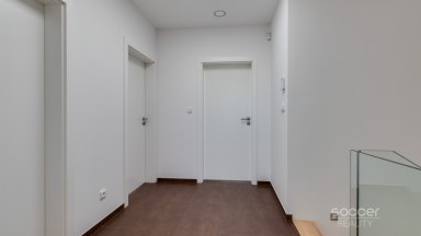 Pronájem domu se zahradou, Praha 20 – Horní Počernice, U Zimoviště
