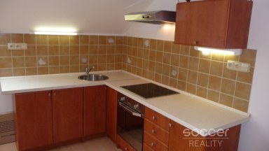 Pronájem bytu 2+kk, 66 m2, Beroun, ul. Česká.