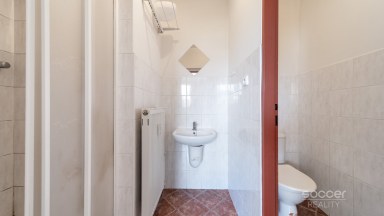 Kancelář (29,93 m²) – Jesenice u Prahy