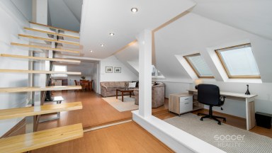 Jedinečný mezonet 3+kk+šatna v žádané čtvrti Mladé Boleslavi.