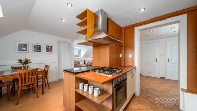 Jedinečný mezonet v rodinném domě v žádané čtvrti Mladé Boleslavi.