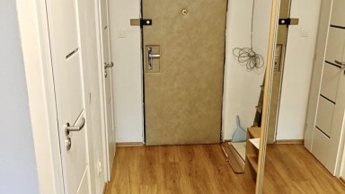 Útulný byt 2+kk ve vyhledávané části Kobylis.