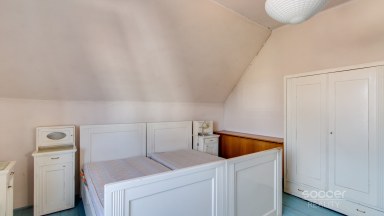 Pronájem staršího rodinného domu 4+1, pozemek 674 m2, ul. Dobšická, Praha – Horní Počernice.