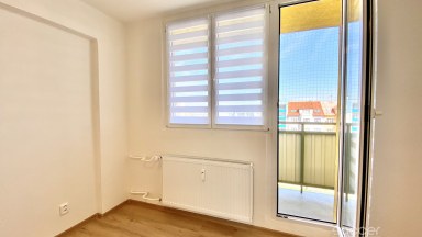 Velmi hezký byt po rekonstrukci ve vyhledávané lokalitě.