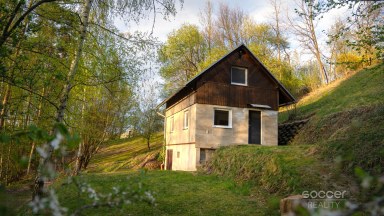 Pronájem rekreační chaty, Suhrovice, 16 km od Mladé Boleslavi.