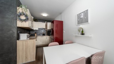 Prodej bytu 2+kk, 42,97 m² se sklepní kójí, ul. Pavlišovská, Praha 20 - Horní Počernice.