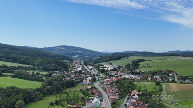 Prodej stavebního pozemku s rodinným domem k rekonstrukci – Sehradice, okres Zlín.