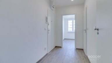 Pronájem bytu 4+kk/L/komora, 65 m² + lodžie 7 m², Praha 4 – Krč, Horáčkova ulice.