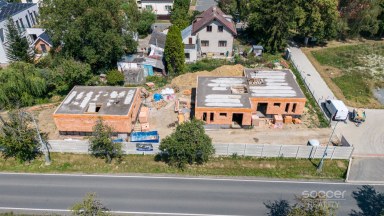 Prodej rezidenčního projektu – 3 nové rodinné domy, Praha–Koloděje.