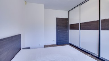 Pronájem moderního rodinného domu 4+kk se zahradou v Borku u Staré Boleslavi.