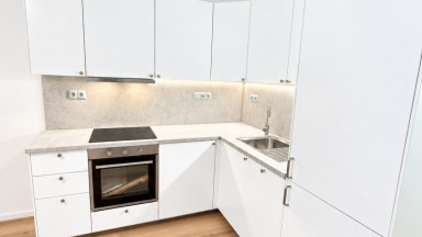 Pronájem bytu 2+kk, 54m2 v Praze 3, ul. Nitranská.