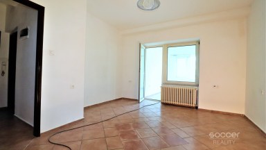 Pronájem pěkného bytu 2+kk+terasa, 67 m2 v centru Neveklova, okres Benešov.