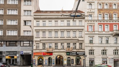 Pronájem exkluzivního mezonetového bytu 3+kk, 95 m² na Karlově náměstí