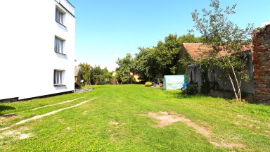 Pronájem pěkného bytu 3+kk 55 m2  v centru Neveklova, okres Benešov.